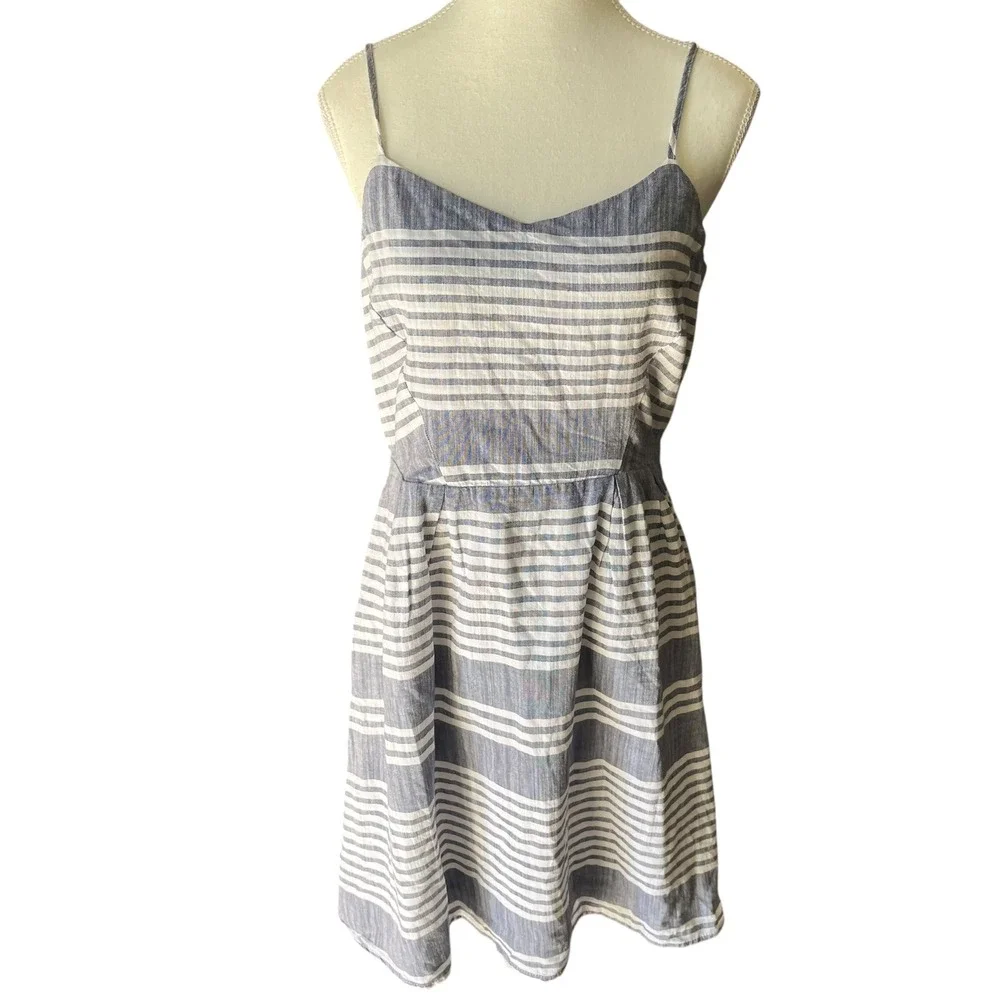 Old Navy Blue and White Striped Sundress Sleeveless Casual Summer Dress M‎ - Picture 2 of 12